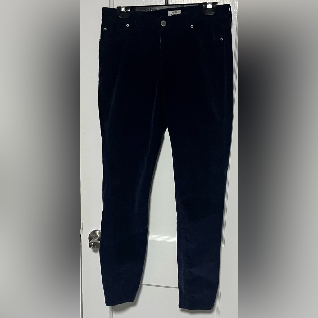 Crown  Ivy Navy Blue Pants